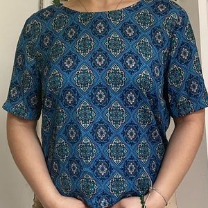 Blue and cream silky t shirt blouse